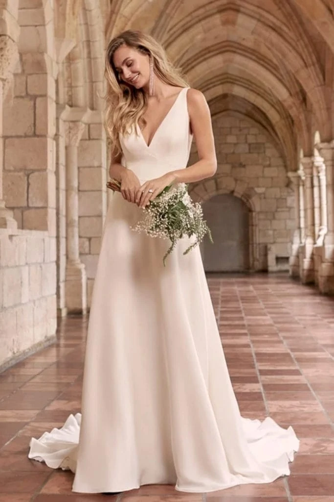 Simple and beautiful elopement dress with button back